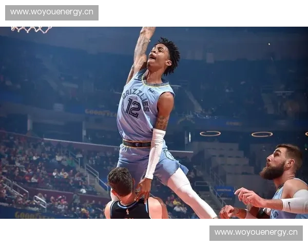 探索NBA明星背后的成长历程与成就揭秘：从草根到巨星的奋斗故事