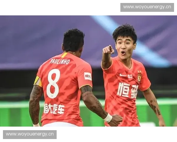 最新中国足球联赛排名榜全面解析球队表现与赛季走势深度盘点 最新中国足球联赛排名榜全面解析球队表现与赛季走势深度盘点